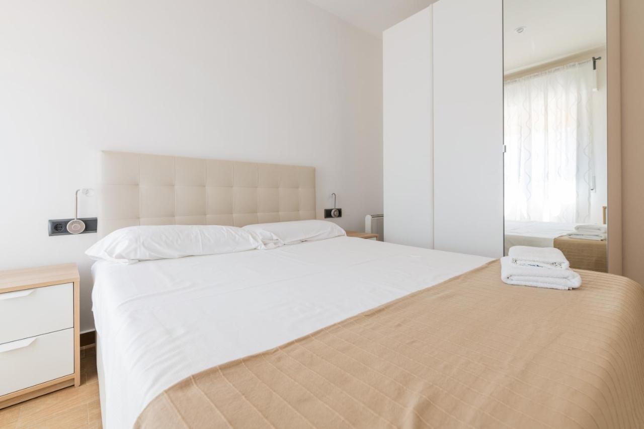 Maka Beach Apartment V Castelldefels Ngoại thất bức ảnh