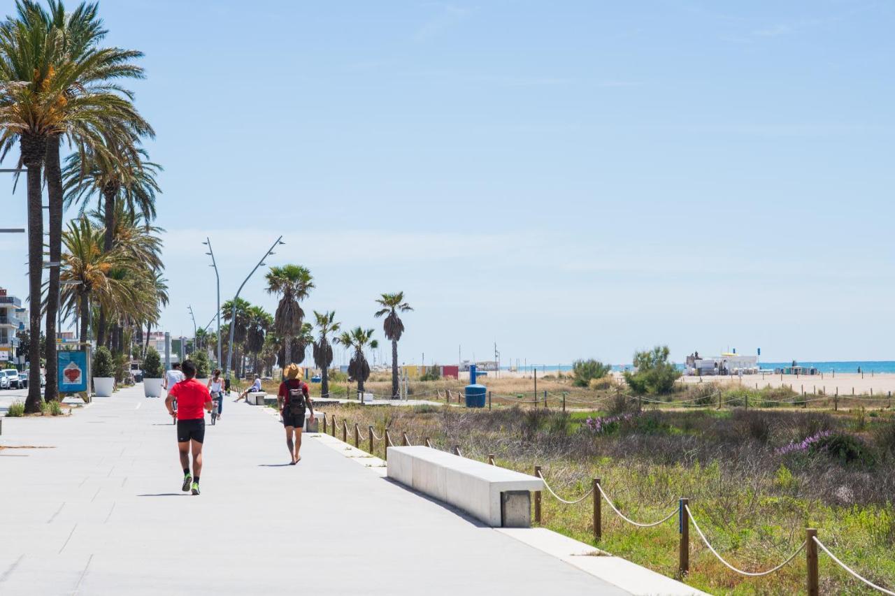 Maka Beach Apartment V Castelldefels Ngoại thất bức ảnh