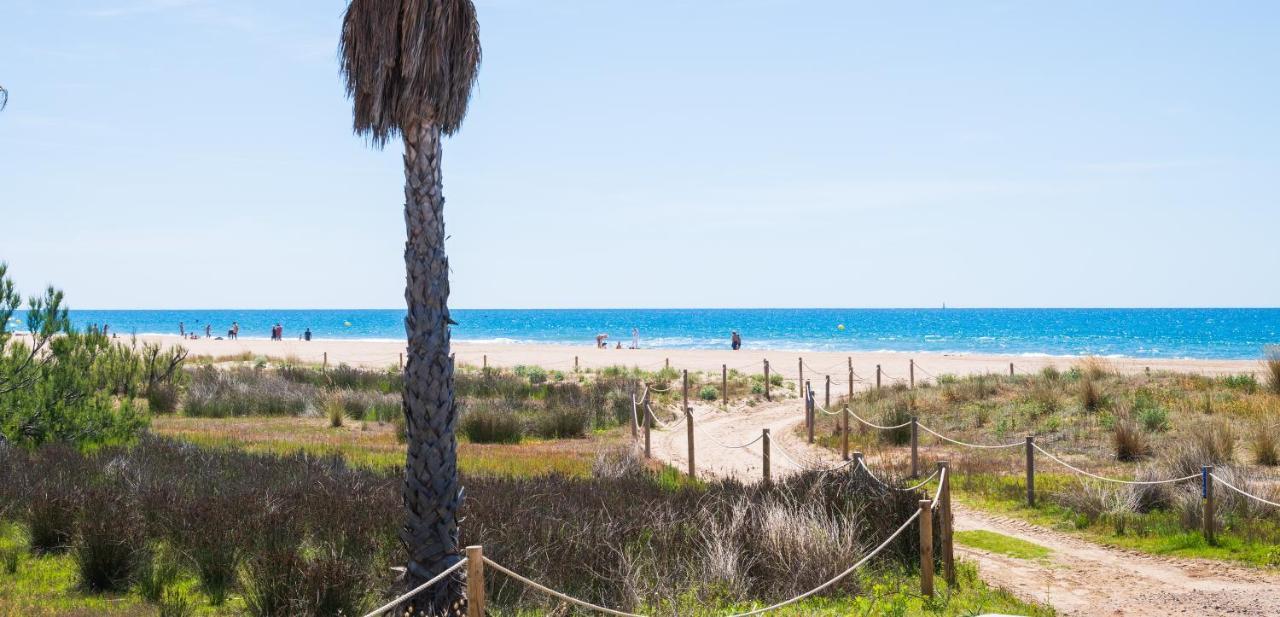 Maka Beach Apartment V Castelldefels Ngoại thất bức ảnh