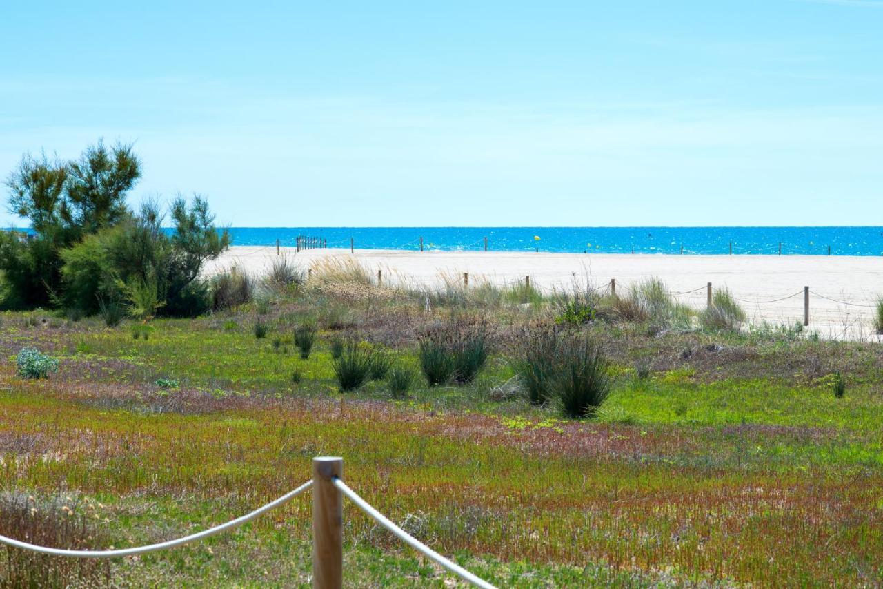 Maka Beach Apartment V Castelldefels Ngoại thất bức ảnh